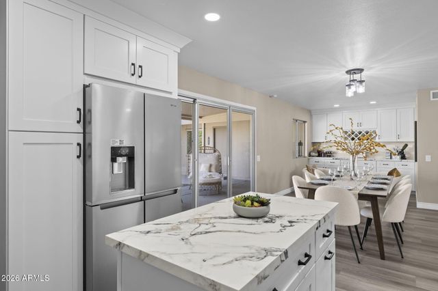 10202 W EDGEWOOD Drive, Sun City, AZ 85351