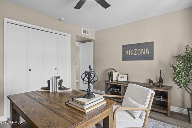 10202 W EDGEWOOD Drive, Sun City, AZ 85351