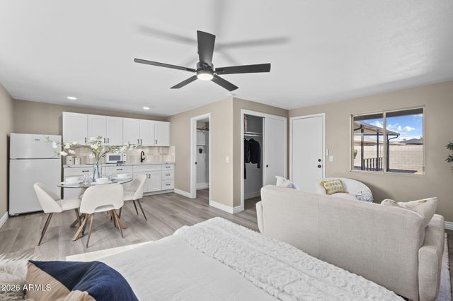 10202 W EDGEWOOD Drive, Sun City, AZ 85351
