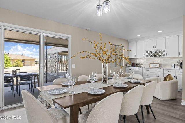 10202 W EDGEWOOD Drive, Sun City, AZ 85351