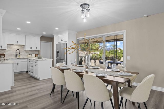 10202 W EDGEWOOD Drive, Sun City, AZ 85351