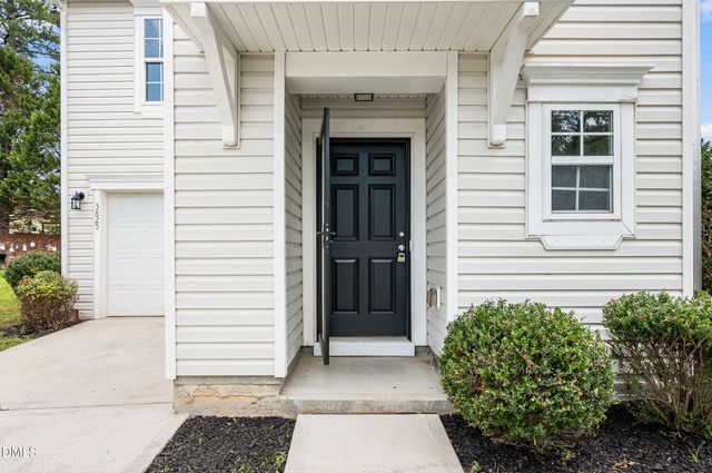 3825 Tryon Ridge Drive, Raleigh, NC 27610