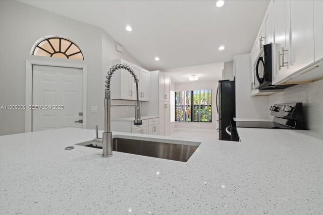 22665 Meridiana Dr, Boca Raton, FL 33433