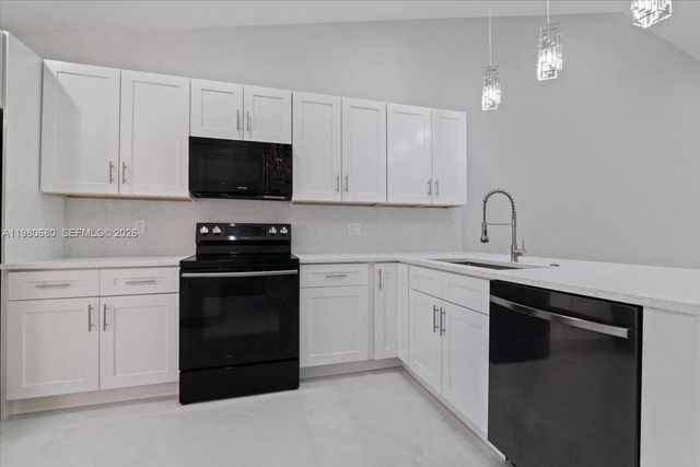 22665 Meridiana Dr, Boca Raton, FL 33433