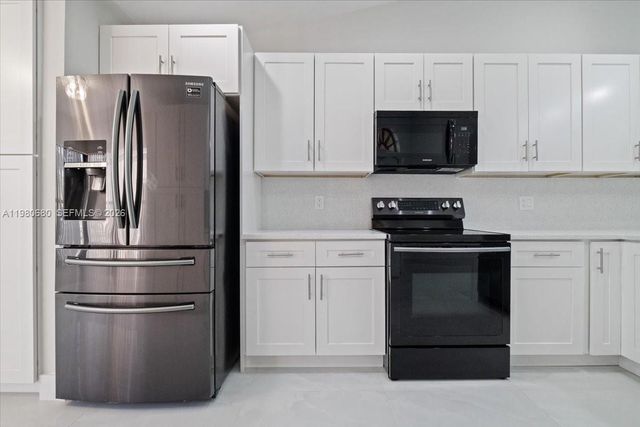 22665 Meridiana Dr, Boca Raton, FL 33433