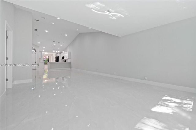 22665 Meridiana Dr, Boca Raton, FL 33433