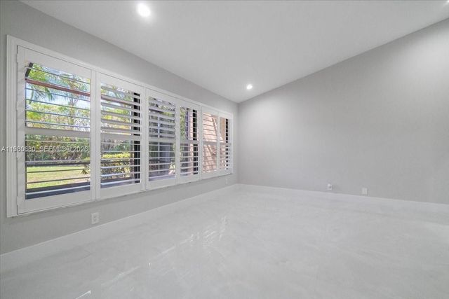 22665 Meridiana Dr, Boca Raton, FL 33433