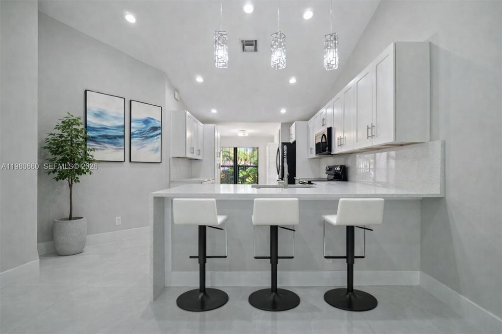 22665 Meridiana Dr, Boca Raton, FL 33433