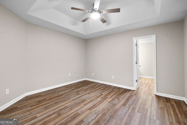 1229 N Hampton Drive, Hampton, GA 30228