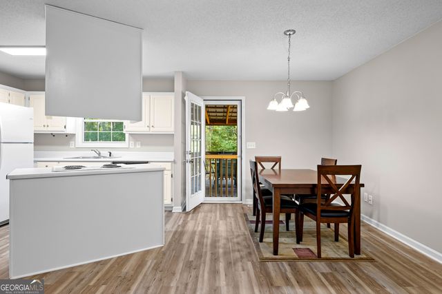 1229 N Hampton Drive, Hampton, GA 30228