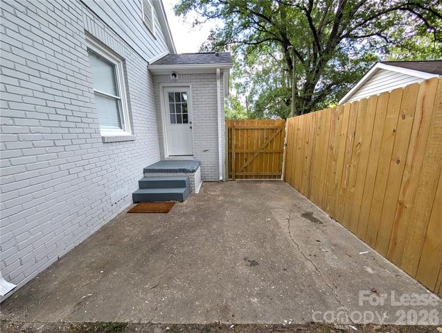 2445 Morton Street, Charlotte, NC 28208