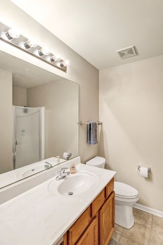 1633 Fredericksburg Lane 1633, Aurora, IL 60503