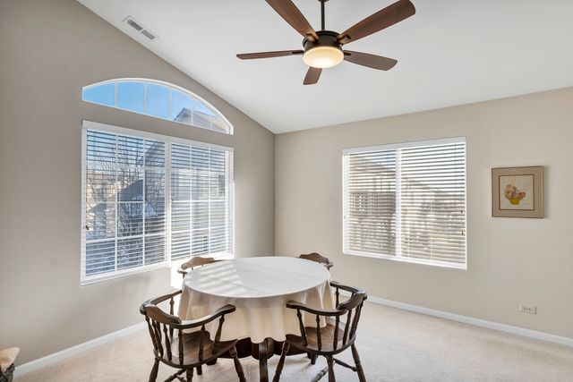 1633 Fredericksburg Lane 1633, Aurora, IL 60503