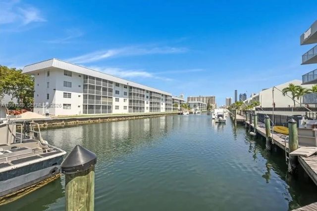 3527 NE 168th Street 409, North Miami Beach, FL 33160