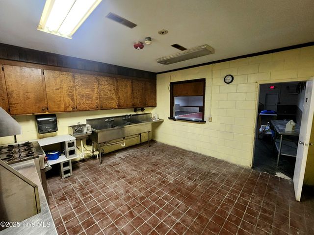 2101 Highway 58, Trenton, NC 28585