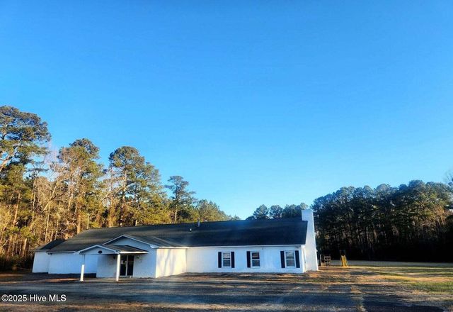 2101 Highway 58, Trenton, NC 28585