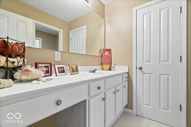 12720 Mojave Drive, Fishers, IN 46037