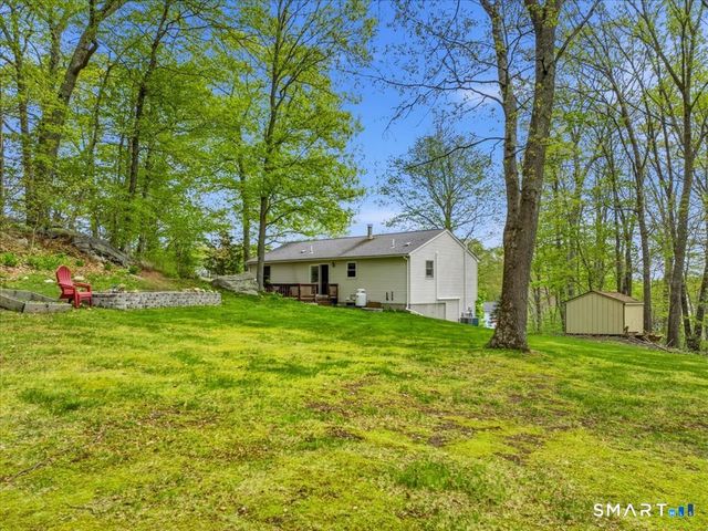 161 Deerfield Ridge Drive, Groton, CT 06355