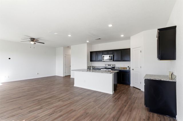 19404 Caymus DR, Pflugerville, TX 78660