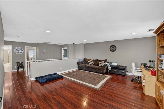 7050 Larkspur, Eastvale, CA 92880