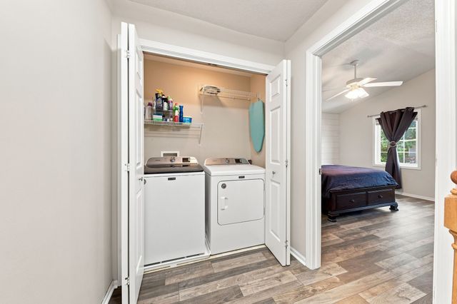 500 N Valley Drive 206, Des Moines, IA 50312