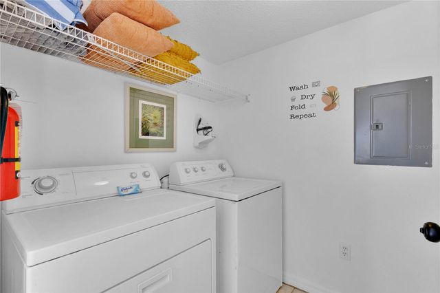 1070 PARK RIDGE CIRCLE, Kissimmee, FL 34746