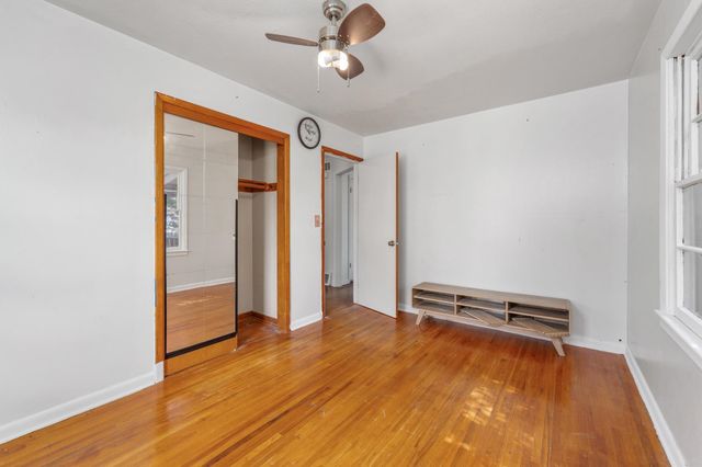 2357 S Walnut St, Wichita, KS 67213