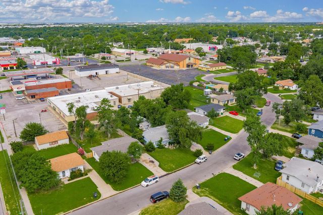 2357 S Walnut St, Wichita, KS 67213