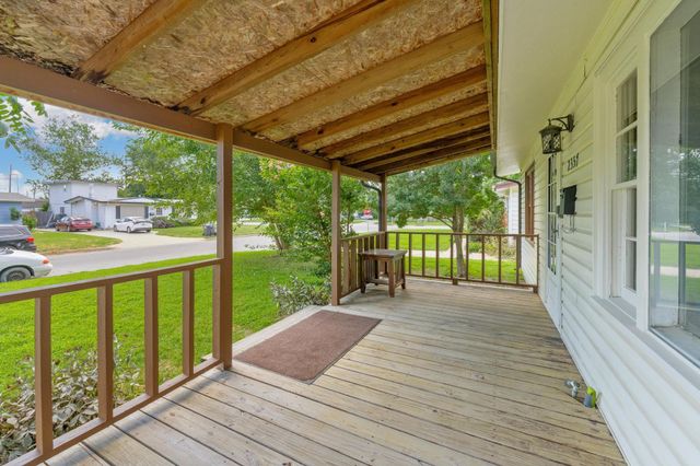 2357 S Walnut St, Wichita, KS 67213