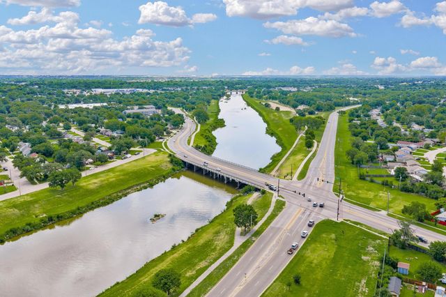 2357 S Walnut St, Wichita, KS 67213