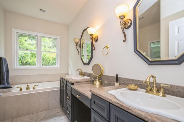 6583 Bridlewood COURT, Lake Geneva, WI 53147