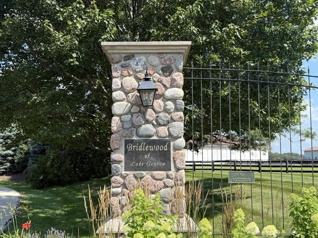 6583 Bridlewood COURT, Lake Geneva, WI 53147