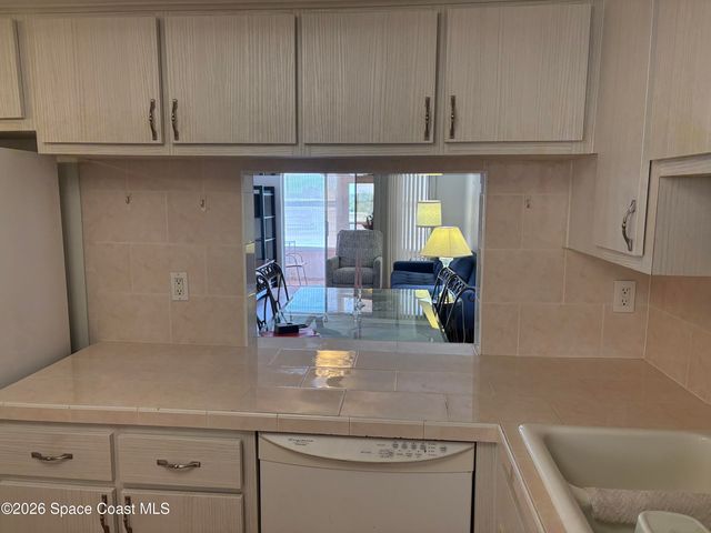 3210 N Harbor City Boulevard 108, Melbourne, FL 32935