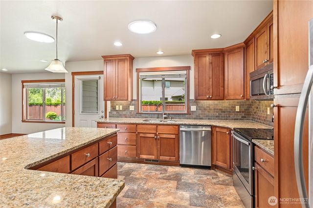 1466 PATRIOT Court, Ferndale, WA 98248