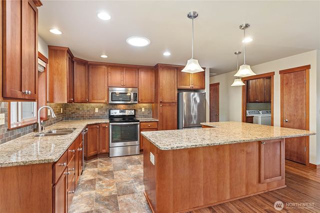 1466 PATRIOT Court, Ferndale, WA 98248