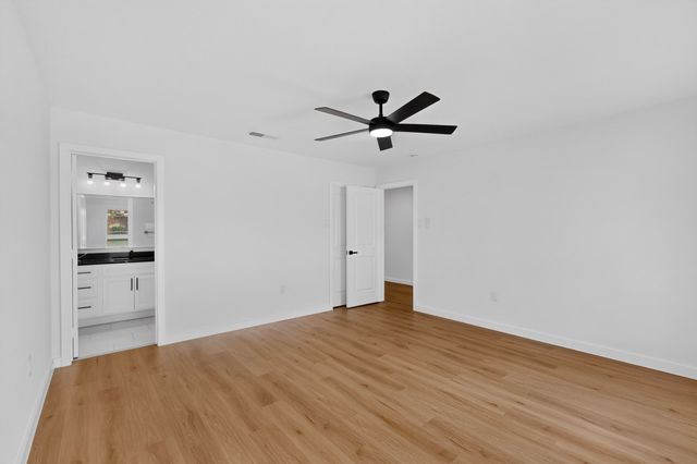 1516 Duet Drive, Dallas, TX 75241