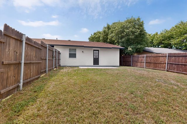 1516 Duet Drive, Dallas, TX 75241