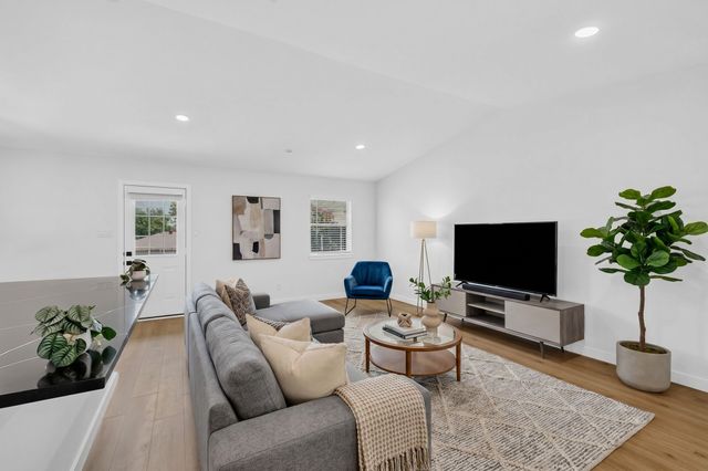 1516 Duet Drive, Dallas, TX 75241