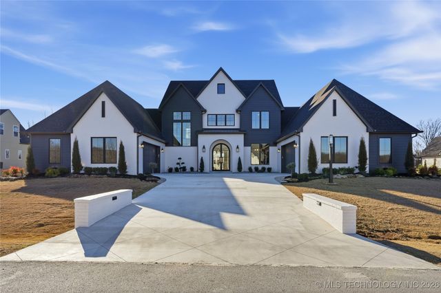 17802 E Patriot Drive, Owasso, OK 74055