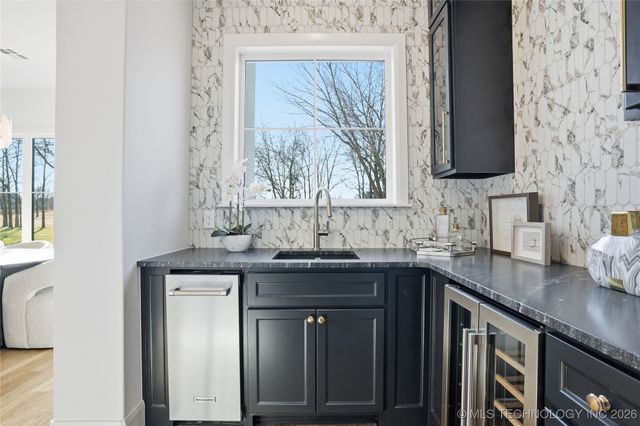 17802 E Patriot Drive, Owasso, OK 74055