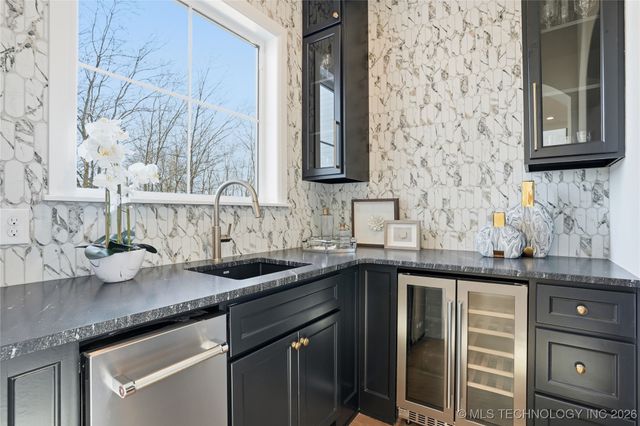 17802 E Patriot Drive, Owasso, OK 74055