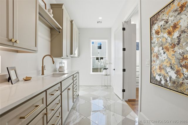 17802 E Patriot Drive, Owasso, OK 74055