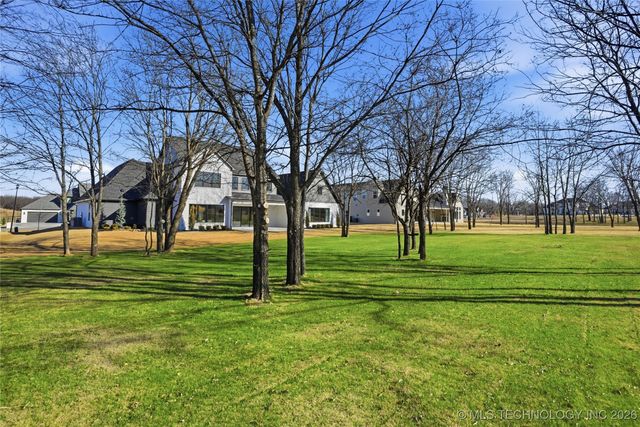 17802 E Patriot Drive, Owasso, OK 74055