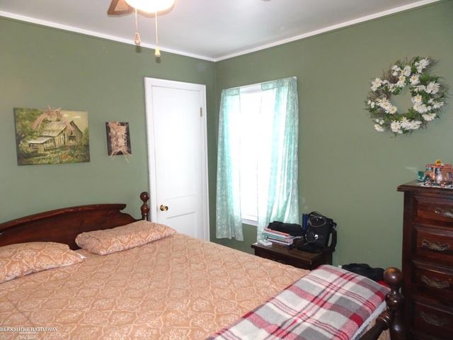 22070 Donald Avenue, Eastpointe, MI 48021