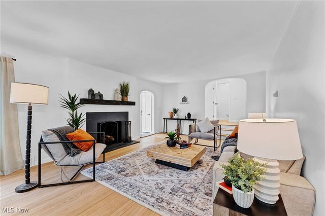 68305 Rolling Acres Drive, St Clairsville, OH 43950