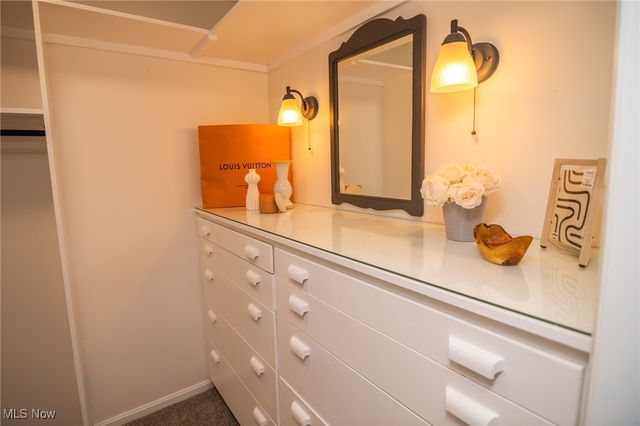 68305 Rolling Acres Drive, St Clairsville, OH 43950