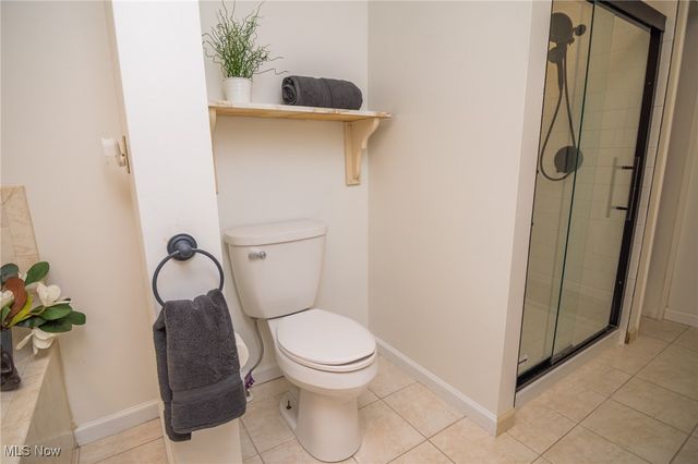 68305 Rolling Acres Drive, St Clairsville, OH 43950