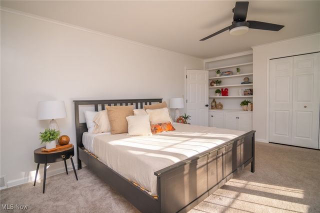 68305 Rolling Acres Drive, St Clairsville, OH 43950