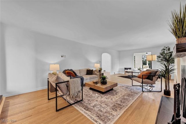 68305 Rolling Acres Drive, St Clairsville, OH 43950