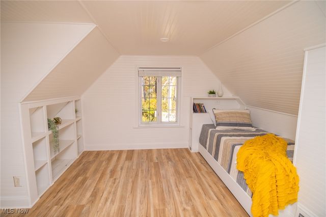 68305 Rolling Acres Drive, St Clairsville, OH 43950